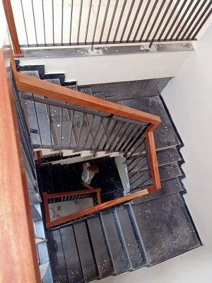đá ốp cầu thang đà nẵng